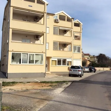 Benni 1 Апартаменты *