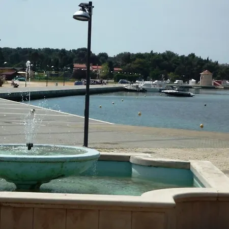 Benni 1 شقة ميدولين